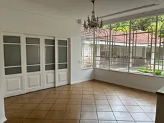Casa de Condomínio com 4 Quartos para venda ou aluguel, 600m² no Alphaville, Santana de Parnaíba - Foto 2