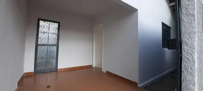 Casa com 2 Quartos para alugar, 70m² no Setor Sul, Goiânia - Foto 2