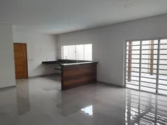 Casa com 3 Quartos à venda, 255m² no Goiabeiras, Cuiabá - Foto 14