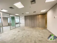 Conjunto Comercial / Sala com 1 Quarto para alugar, 200m² no Pinheiros, São Paulo - Foto 15