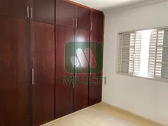 Casa com 3 Quartos à venda, 212m² no Umuarama, Uberlândia - Foto 19