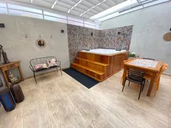 Casa com 3 Quartos à venda, 250m² no Granja Viana, Cotia - Foto 2