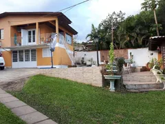 Casa com 4 Quartos à venda, 275m² no Vila Nova, Porto Alegre - Foto 2