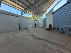 Galpão / Depósito / Armazém para alugar, 150m² no Granada, Uberlândia - Foto 8