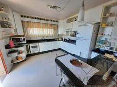 Casa com 3 Quartos à venda, 290m² no Cidade Nova, Caxias do Sul - Foto 6