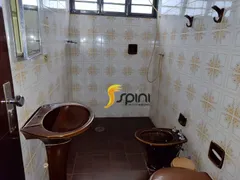 Casa com 4 Quartos para alugar, 250m² no Centro, Uberlândia - Foto 21