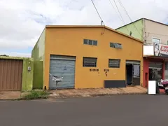 Galpão / Depósito / Armazém à venda, 160m² no Nossa Senhora das Graças, Uberlândia - Foto 1