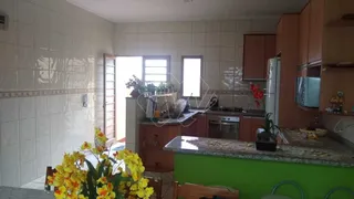 Casa com 3 Quartos à venda, 283m² no Centro, Araraquara - Foto 16