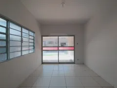 Casa com 4 Quartos para alugar, 220m² no Nossa Senhora Aparecida, Uberlândia - Foto 4