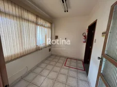 Galpão / Depósito / Armazém para alugar, 150m² no Centro, Uberlândia - Foto 14