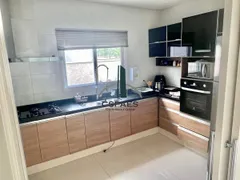 Casa de Condomínio com 3 Quartos à venda, 242m² no Alphaville, Santana de Parnaíba - Foto 4
