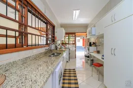 Casa com 3 Quartos à venda, 361m² no Espiríto Santo, Porto Alegre - Foto 20