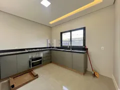 Casa de Condomínio com 3 Quartos à venda, 226m² no Condominio Residencial e Comercial Fazenda Santa Petronilla, Bragança Paulista - Foto 7