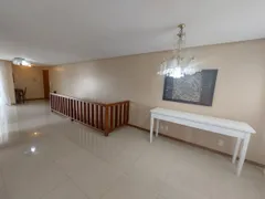 Apartamento com 3 Quartos para alugar, 164m² no Cinquentenário, Caxias do Sul - Foto 2