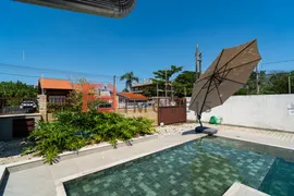 Casa com 3 Quartos para alugar, 120m² no Canto Grande, Bombinhas - Foto 4