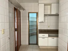 Apartamento com 4 Quartos para alugar, 214m² no Setor Bueno, Goiânia - Foto 8