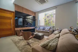 Casa de Condomínio com 3 Quartos à venda, 236m² no Residencial Carmel, Uberlândia - Foto 6