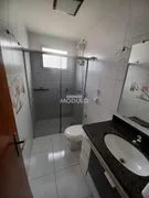 Apartamento com 4 Quartos para alugar, 200m² no Saraiva, Uberlândia - Foto 17