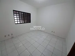 Casa com 3 Quartos à venda, 140m² no Jardim Patrícia, Uberlândia - Foto 15