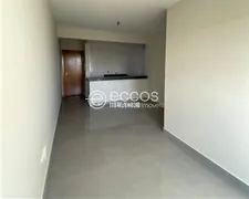 Apartamento com 3 Quartos à venda, 70m² no Novo Mundo, Uberlândia - Foto 3
