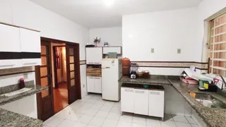 Casa com 3 Quartos à venda, 180m² no Novo Progresso, Contagem - Foto 12