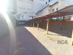 Terreno / Lote / Condomínio para alugar, 150m² no Passo da Areia, Porto Alegre - Foto 1