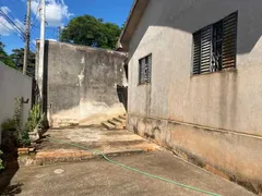 Casa com 3 Quartos à venda, 125m² no Vila Santana, Araraquara - Foto 3