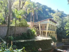 Casa com 7 Quartos à venda, 735m² no Cascata dos Amores, Teresópolis - Foto 2