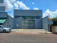 Loja / Salão / Ponto Comercial com 1 Quarto para alugar, 400m² no Martins, Uberlândia - Foto 1