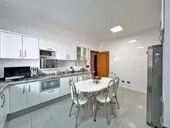Casa com 3 Quartos à venda, 232m² no Vila Progresso, Maringá - Foto 16