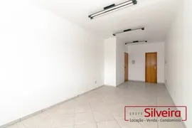 Conjunto Comercial / Sala à venda, 38m² no Passo D areia, Porto Alegre - Foto 2