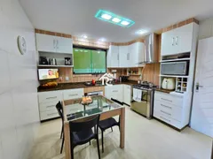 Casa de Condomínio com 4 Quartos à venda, 288m² no Piratininga, Niterói - Foto 32