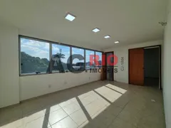 Conjunto Comercial / Sala para alugar, 32m² no  Vila Valqueire, Rio de Janeiro - Foto 5