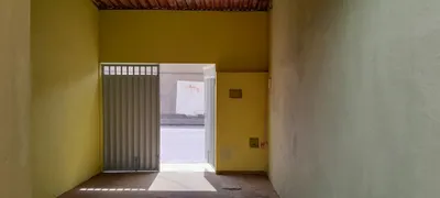 Casa com 3 Quartos para alugar, 200m² no Messejana, Fortaleza - Foto 3