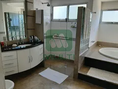 Casa de Condomínio com 3 Quartos para alugar, 350m² no Morada da Colina, Uberlândia - Foto 37