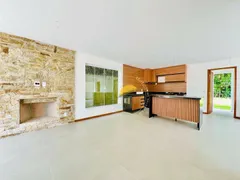 Casa de Condomínio com 3 Quartos à venda, 180m² no Carangola, Petrópolis - Foto 2