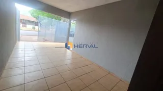 Casa com 2 Quartos à venda, 127m² no Parque Hortencia, Maringá - Foto 2