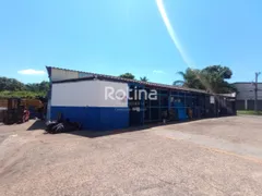Galpão / Depósito / Armazém para alugar, 1500m² no Distrito Industrial, Uberlândia - Foto 2