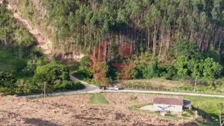 Fazenda / Sítio / Chácara com 4 Quartos à venda, 150m² no Bairro do Cedro, Paraibuna - Foto 1