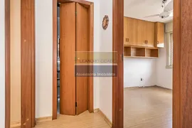 Apartamento com 2 Quartos à venda, 59m² no Vila Jardim, Porto Alegre - Foto 6