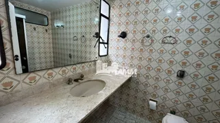 Apartamento com 3 Quartos para alugar, 149m² no Praia das Pitangueiras, Guarujá - Foto 13
