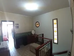 Sobrado com 4 Quartos para alugar, 198m² no Cidade Nova Jacarei, Jacareí - Foto 9