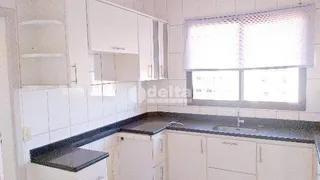 Apartamento com 3 Quartos à venda, 130m² no Morada da Colina, Uberlândia - Foto 17