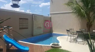 Sobrado com 4 Quartos para alugar, 250m² no Loteamento Villa Branca, Jacareí - Foto 9