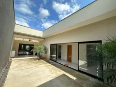 Casa com 4 Quartos à venda, 338m² no Centro, Piranguçu - Foto 2