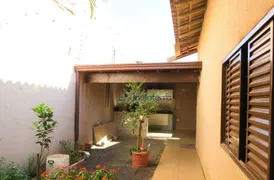 Casa com 3 Quartos à venda, 144m² no Residencial Loris Sahyun, Londrina - Foto 11