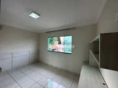 Casa de Condomínio com 3 Quartos à venda, 275m² no Loteamento Portal do Sol II, Goiânia - Foto 7