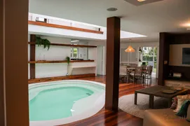 Casa com 5 Quartos à venda, 323m² no Jurerê Internacional, Florianópolis - Foto 3