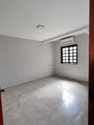 Casa com 3 Quartos à venda, 243m² no Vila Jardim Vitória, Goiânia - Foto 6