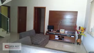 Casa com 3 Quartos à venda, 250m² no Vila Boa Vista, Jaguariúna - Foto 3